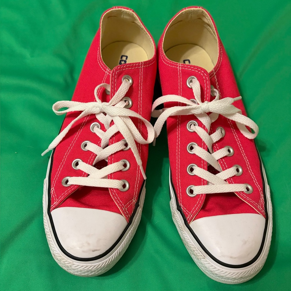 Converse Chuck Taylor’s Low Rise